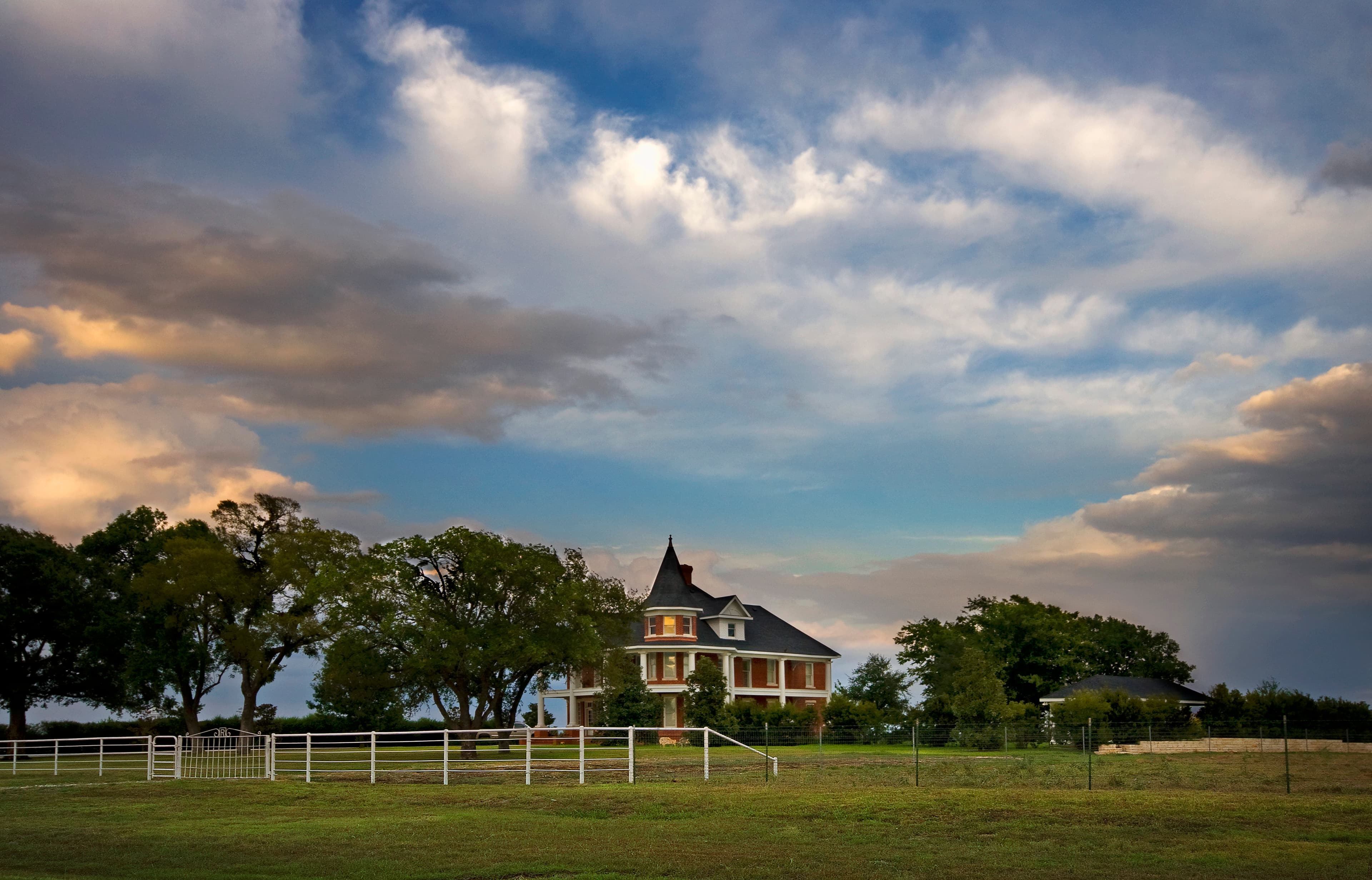 Industrial and Commercial General Contractors in Elgin, TX - Inner Loop Construction
