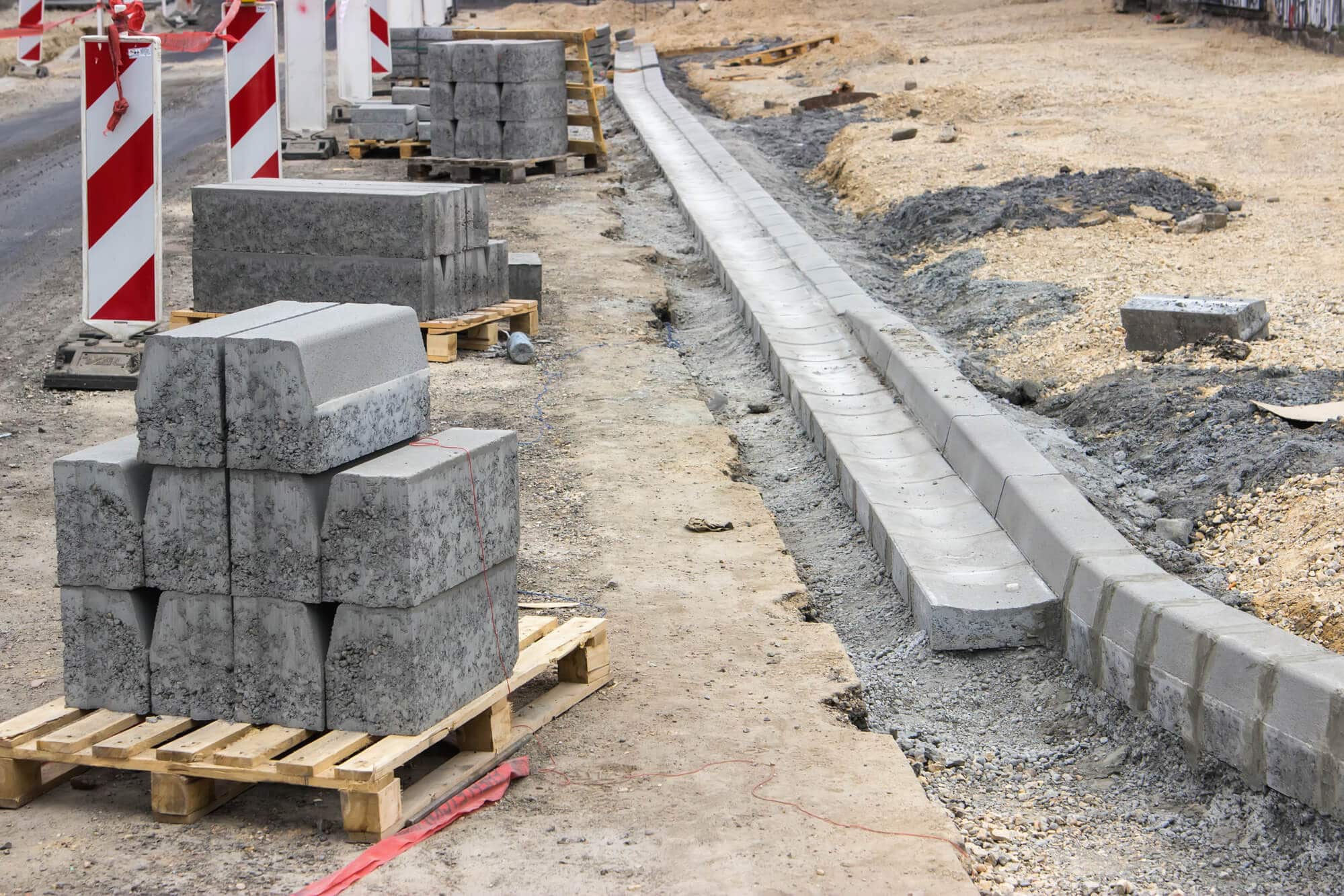 Concrete Curbs by Inner Loop Construction - Industrial and Commercial General Contractors in Texas